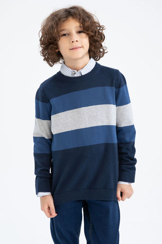 Пуловер стандартного кроя с круглым вырезом из хлопка