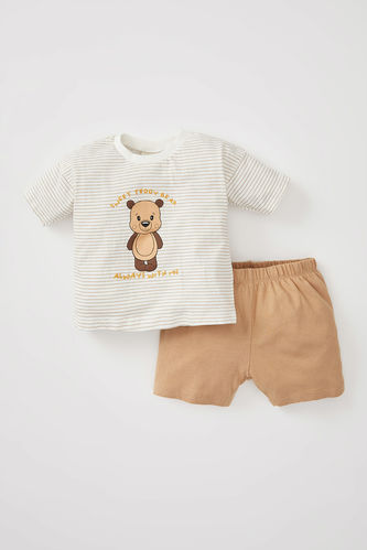 Комплект шорты и футболка стандартного кроя с принтом медвежонка