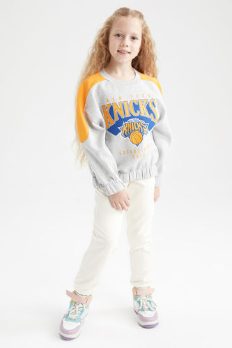 Grey GIRLS & TEENS Girl' NBA New York Knicks Crew Neck Sweatshirt