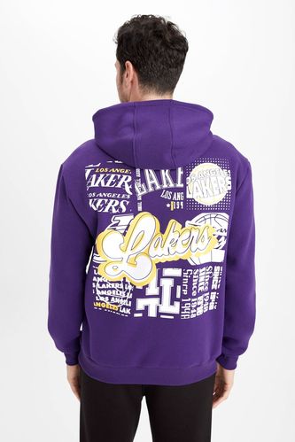 Purple Man Standard Fit NBA Los Angeles Lakers Licensed Sweatshirt 2695181