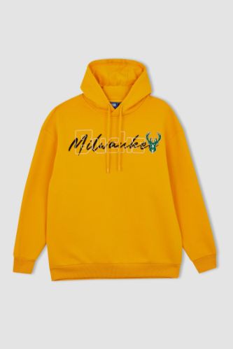 Bucks hot sale yellow sweatshirt