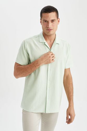 Modern Fit Resort Neck Crinkle Short Sleeve Shirt