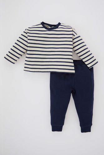 2 piece Regular Fit Crew Neck Striped Knitted Set