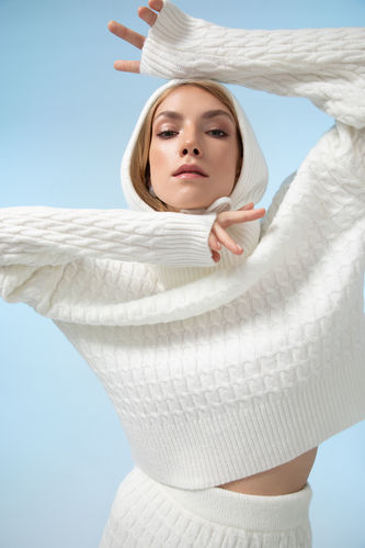 Relax Fit Turtleneck Pullover
