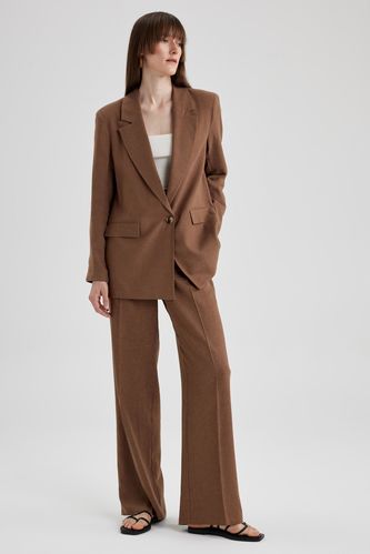 Brown velvet women suit with leather details - Scale-11