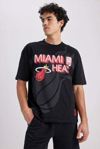 Black MAN Defacto Fit NBA Miami Heat Licensed Oversize Fit Crew