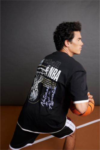 MAN Black Short Sleeve T-Shirt