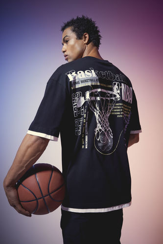 T-Shirt à Manches Courtes Oversize Col Rond Imprimé au Dos Defactofit NBA Wordmark