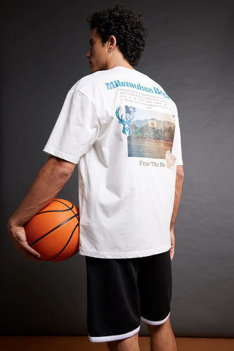 Ecru MAN Defacto Fit NBA Milwaukee Bucks Licensed Oversize Fit Crew Neck  T-Shirt 2758595