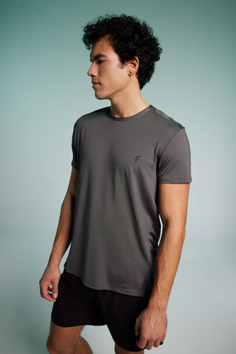 DeFactoFit Standard Fit T-Shirt mit Rundausschnitt