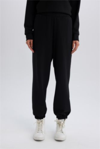Women Black Oversize Fit Trousers