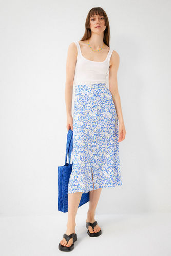 A-line Skirt - White/blue floral - Ladies
