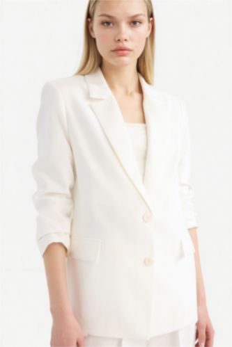 Kadın Ekru Loose Fit Kruvaze Yaka Düğmeli Blazer Ceket