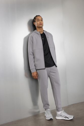 DeFactoFit Slim Fit Sporcu İnce Jogger Eşofman Altı Dar Kesim Skuba Dalgıç Kumaş Standart Paça Beli Bağcıklı Lastikli Paça