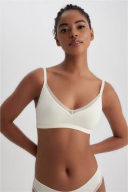 FALL İN LOVE LACE DETAİLED COMFORT PADLESS BRA