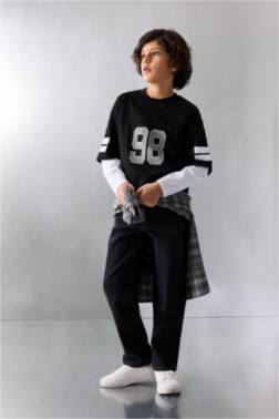 BOY STRAİGHT FİT STANDARD LEG BASİC JEANS