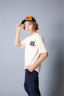 تيشيرت ولادي نص ردن مطبوع قصة عادية