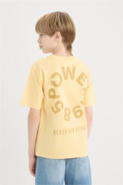 OVERSİZE GENİŞ KALIP BİSİKLET YAKA SIRT BASKILI KISA KOLLU TİŞÖRT ERKEK ÇOCUK