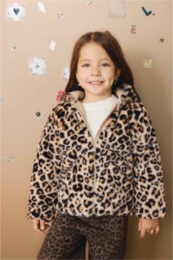 KIZ BEBEK KAPÜŞONLU LEOPAR DESENLİ FERMUARLI PELÜŞ MONT