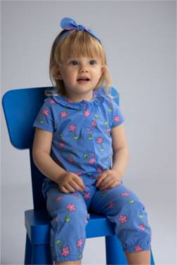 ENSEMBLE COMBINAISON IMPRIMÉE AVEC BANDEAU POUR BÉBÉ FILLE