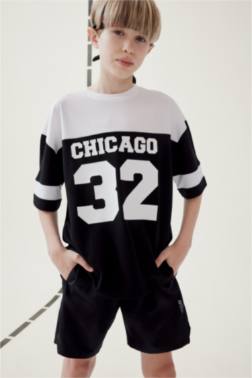BOY OVERSİZE FİT CREW NECK PRİNTED COLOR BLOCK T-SHİRT