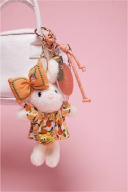 KADIN MEYVE TEMALI GİYDİRİLEBİLİR CHARM ANAHTARLIK KOSTÜMÜ