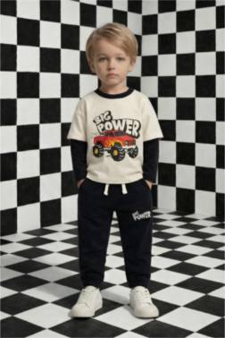 بنطرون بجامة رياضي ولادي كارجو بطبعة شعار وجيب