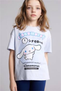GİRL RELAX FİT HELLO KİTTY LİCENSED SHORT SLEEVE T-SHİRT