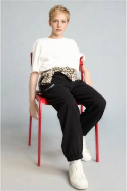 BOY OVERSİZE FİT SLOGAN PRİNT SWEATPANTS