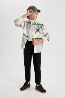 بنطلون جينز جوجر اولادي بأستك من تحت وبطانة صوفية أسود