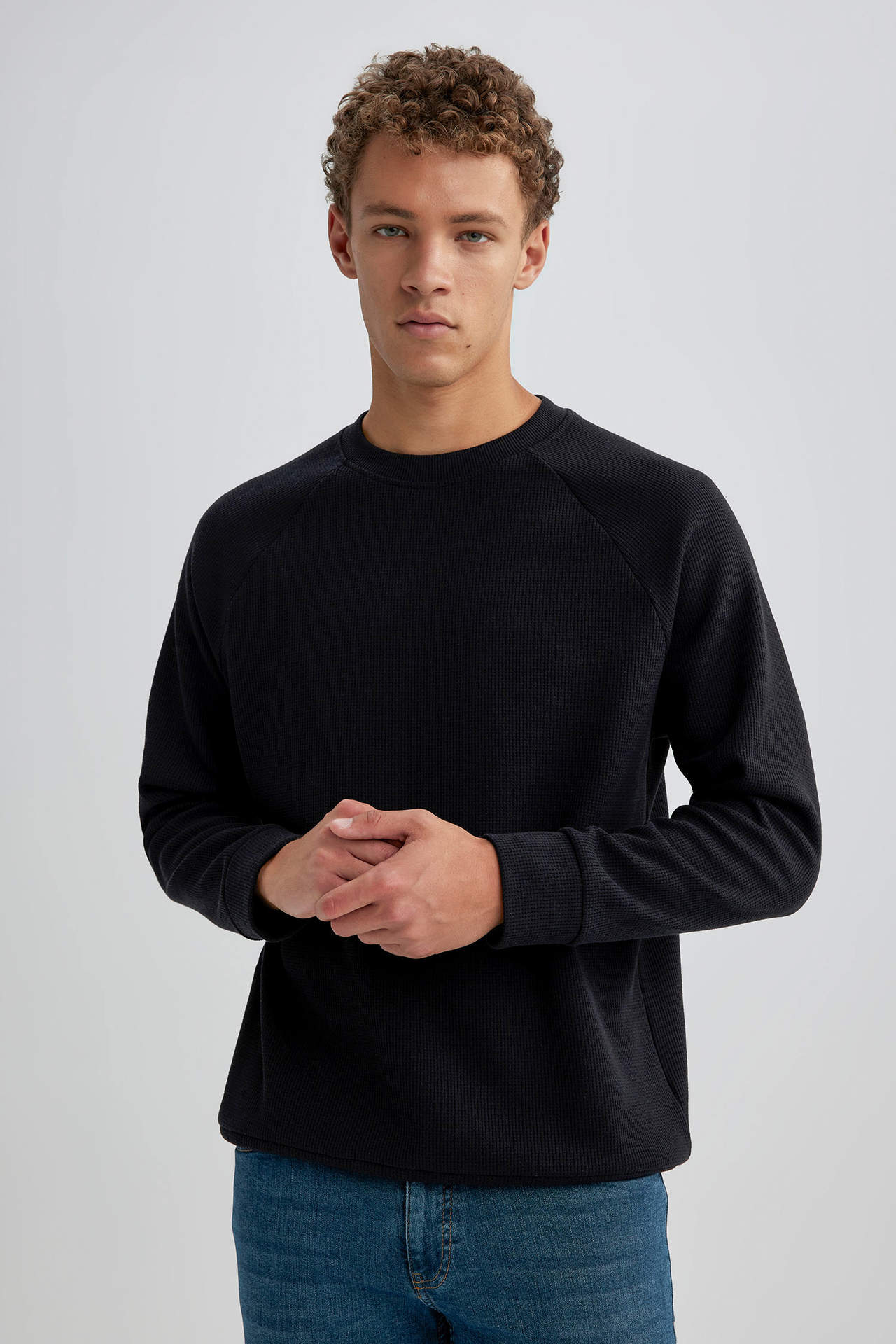 Beige MAN Regular Fit Long Sleeve Sweatshirt 2702783 | DeFacto