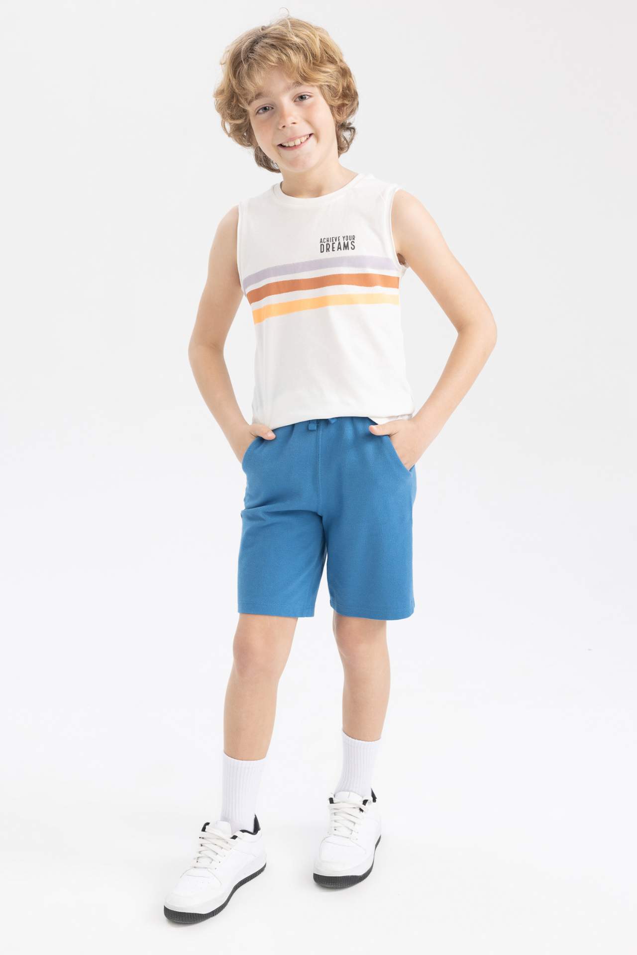 Jungen Regular Fit Shorts