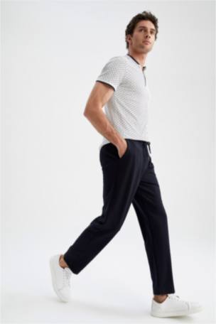 MAN Sweatpants Models | DeFacto