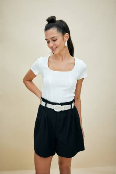 Fitted U-Neck Basic Short Sleeve Crop T-Shirt