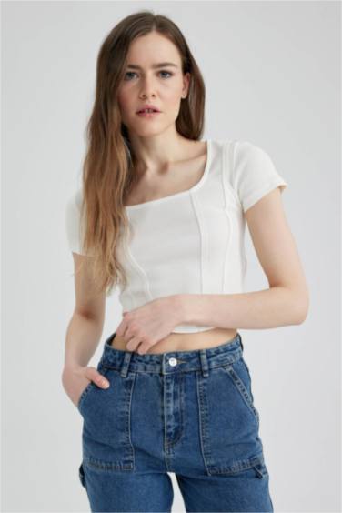 Fitted U-Neck Basic Short Sleeve Crop T-Shirt