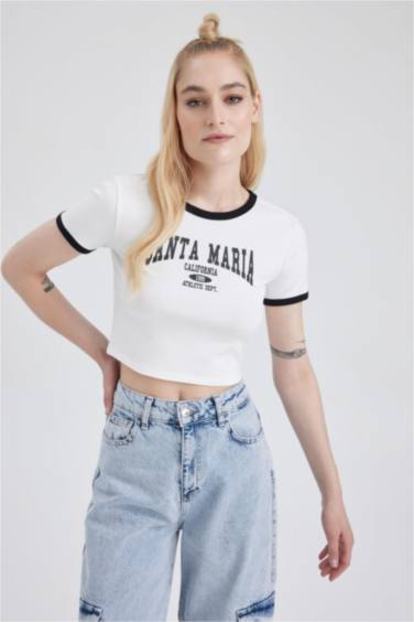 Fitted Crew Neck Printed Short Sleeve Crop T-Shirt