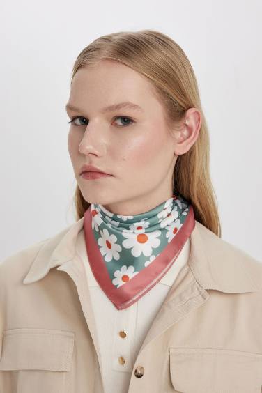 Woman Flower Foulard