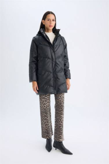 бас киімді Пальто