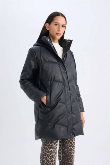 бас киімді Пальто