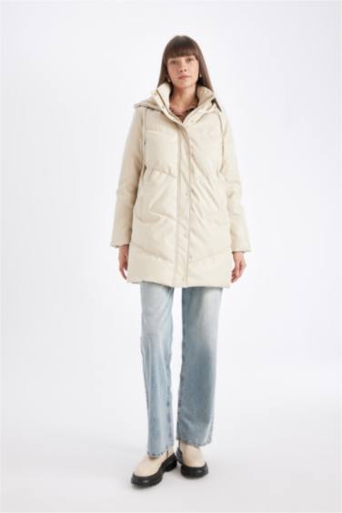 бас киімді Пальто