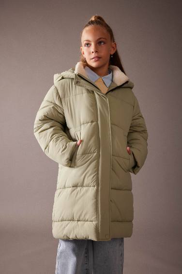 Қыздарға бас киімді Пальто