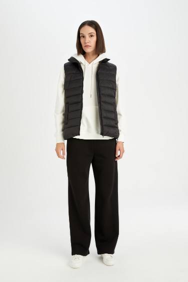 Su Geçirmez Dik Yaka Kapitoneli Fermuarlı Cepli Mevsimlik Şişme Yelek