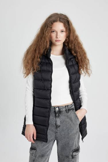 Gilet à Capuche Imperméable à Coupe Régulière