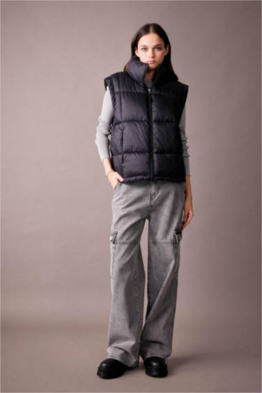 Gilet Doudoune Imperméable à Coupe Régulière