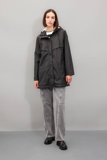 Su Geçirmez Uzun Yağmurluk Polar Astarlı Kapüşonlu Fermuarlı Çıtçıtlı Cepli Mevsimlik Suni Deri