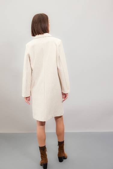 Regular Fit Kruvaze Yaka Çıtçıtlı Cepli Uzun Kaşe Kaban