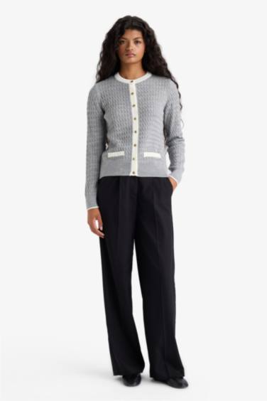 Fitted Crew Neck Knit Cardigan