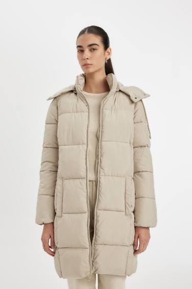 Parka à Capuchon Imperméable à Coupe Régulière