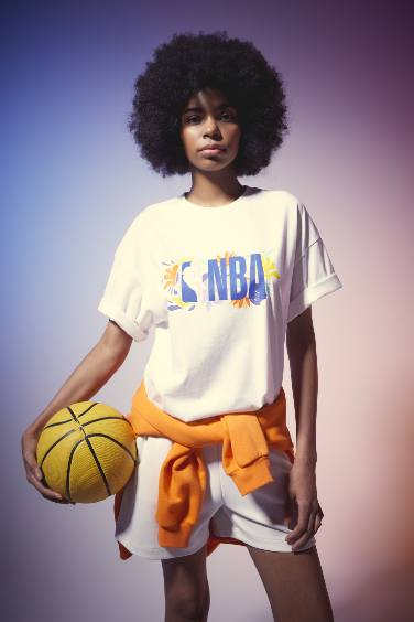 T-Shirt NBA Oversize à Manches Courtes De DefactoFit