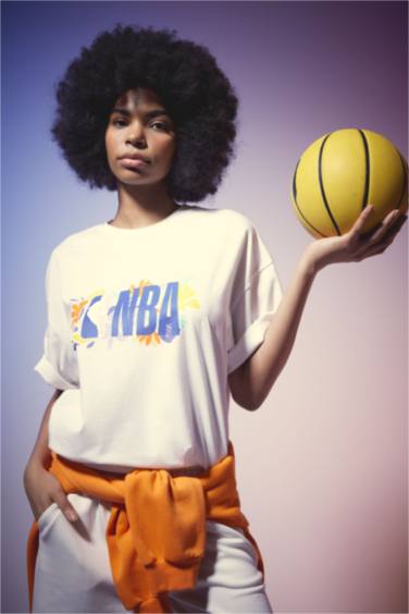 تيشيرت نص كم اوفر سايز من NBA